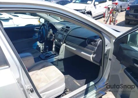 2013 Toyota Camry Le from USA, damaged, VIN 4T1BF1FK2DU264031